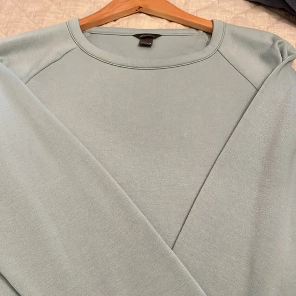 Eddie Bauer Sweatshirt - Picture 1 of 5